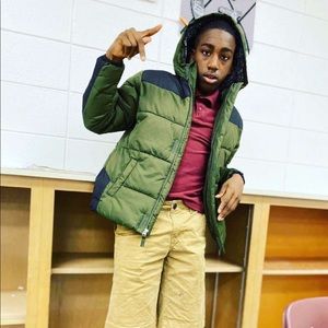 Meet your Posher, Dontrell